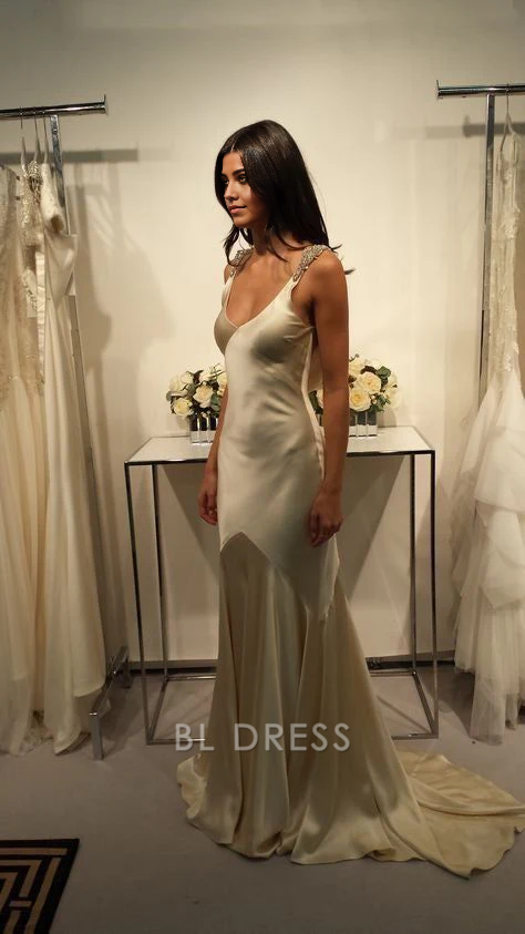 Memaid Elegant V Neck Beading Satin formal dresses Bridesmaid Dresses evening gown Prom Dress
