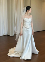 Minimalist Wedding Dress Satin Sweetheart Pleated Wedding Dress HZ0319