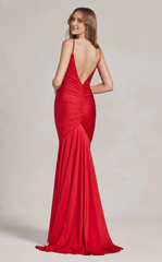 Mermaid slim shoulder straps pleated neckline tight fitting corset and floor length evening dress