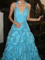 Pretty Prom Dress A Line V-neck Pleated Gala Gown Evening Dress Birthday Party Outfits HZ0319