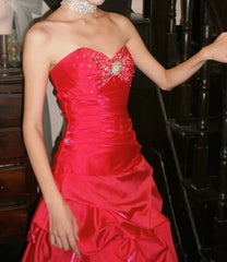 Stunning Prom Dress Red Sweetheart Pleated Gala Gown Fomal Evening Dress Graduation Dress HZ0319