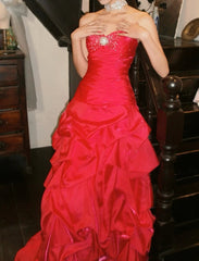 Stunning Prom Dress Red Sweetheart Pleated Gala Gown Fomal Evening Dress Graduation Dress HZ0319