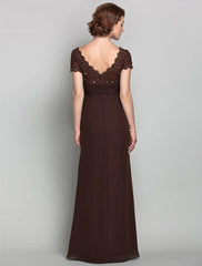 Sheath / Column Mother of the Bride Dress Vintage Inspired Scalloped Neckline V Neck Floor Length Chiffon Lace Short Sleeve with Ruched Sequin Crystal Brooch