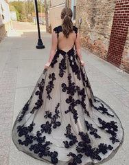 Open Back Court Train Wedding Dress With Appliques