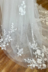 Ivory Off-the-Shoulder Appliques Straps Sweeping Long Wedding Dress Sexy