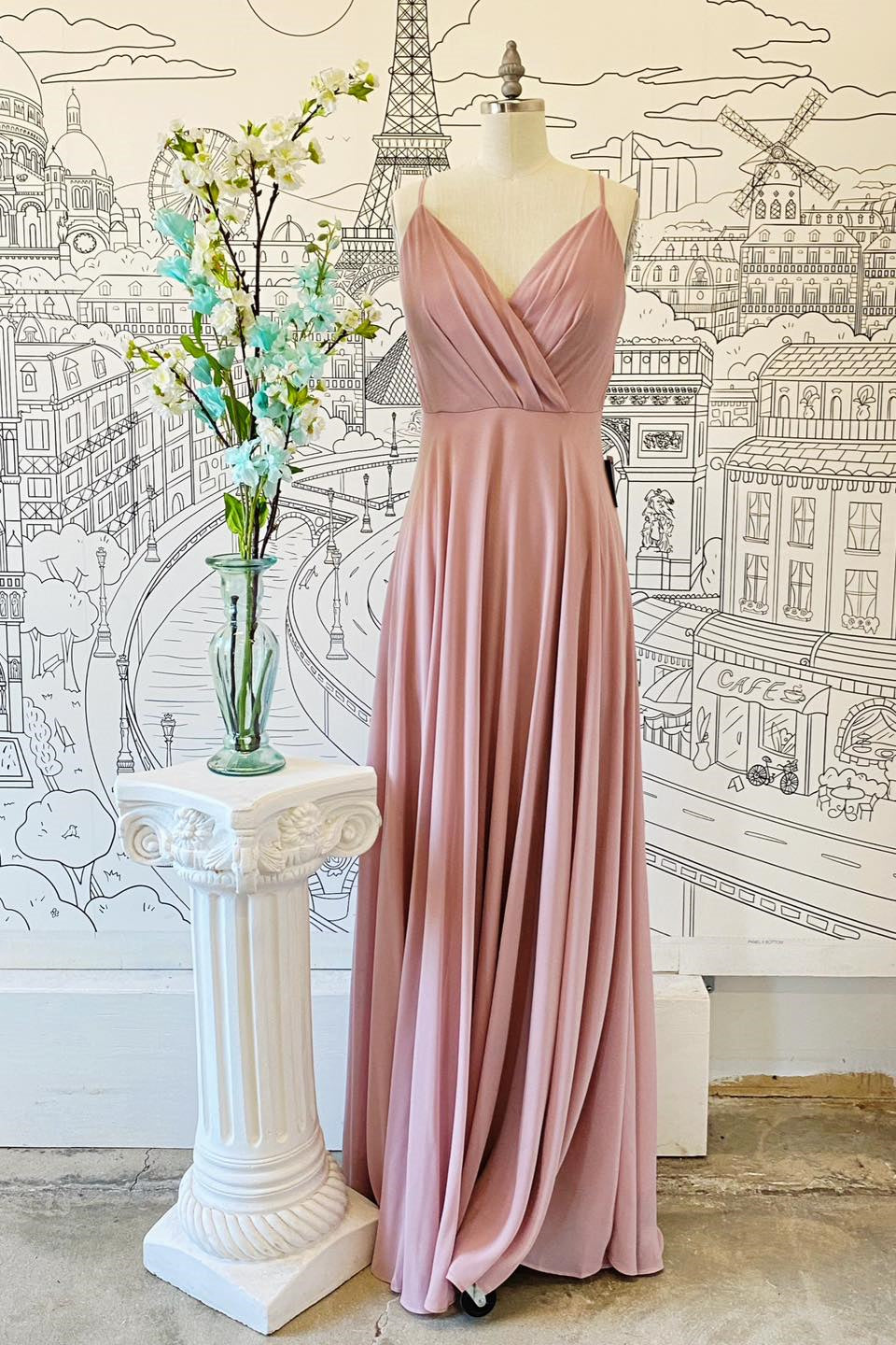 Roze V nek spaghetti riemen geplooide chiffon lange bruidsmeisje jurk