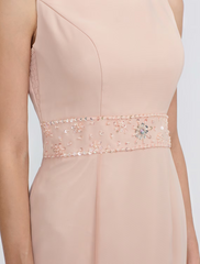 Two Piece Mother of the Bride Dress Plus Size Elegant   Chiffon Sleeveless Wrap Included with Sash Ribbon Pleats Beading