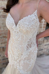 Beige Floral Lace V-Neck Trumpet Long Wedding Dress