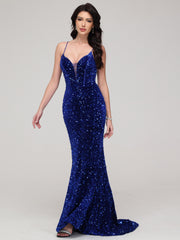 Sheath/Column Spaghetti Straps Sequins Sweep Train Velvet Prom Dress