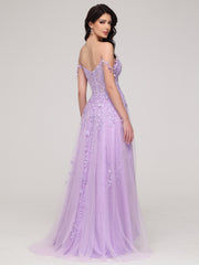 Spaghetti Straps V-Neck Lace Appliques Sweep Train Prom Dress With Split