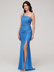 Trumpet/Mermaid One-Shoulder Ruched Sweep Train Prom Dress With Split