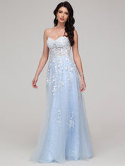 A-Line Strapless Sweetheart Lace Appliques Floor-Length Prom Dress