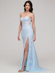 Sheath/Column Strapless Lace Appliques Floor-Length Split Prom Dress