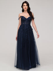 V-Neck Spaghetti Straps Backless Lace Appliques Sweep Train Prom Dress With Split