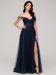 V-Neck Spaghetti Straps Backless Lace Appliques Sweep Train Prom Dress With Split