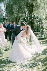 A Line V Neck Gorgeous White Long Bridal Dress Wedding Dresses with Appliques