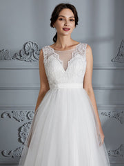 A-Line/Princess Sleeveless V-neck Sweep/Brush Train Tulle Wedding Dresses
