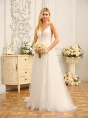 A-Line/Princess Spaghetti Straps Sleeveless Long Wedding Dresses With Appliques