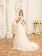 A-Line/Princess Spaghetti Straps Sleeveless Long Wedding Dresses With Appliques