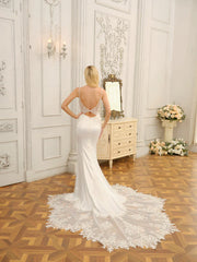 Trumpet/Mermaid Spaghetti Straps Sleeveless Long Wedding Dresses With Appliques