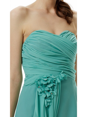 Sweetheart Neckline  Strapless Knee Length Chiffon Bridesmaid Dress with Criss Cross  Side Draping  Flower