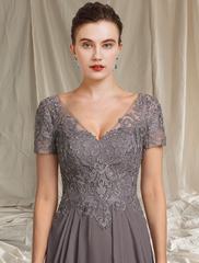 A-Line Mother of the Bride Dress Plus Size Elegant High Low V Neck Chiffon Lace Short Sleeve with Pleats Appliques
