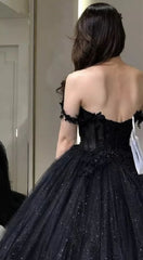 A Line Black Gothic Wedding Dresses Off the Shoulder Lace Tulle Bridal Wear