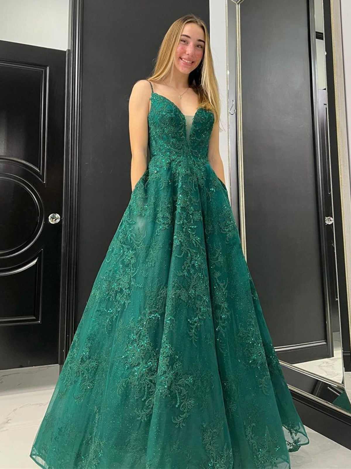 A Line V Neck Green Lace Tulle Prom Dresses, Green Lace Formal Graduation Dresses
