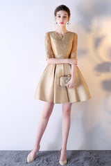 A-Line Solid Color Lace  Homecoming Dress Short Prom Dress With Appliques TR0213