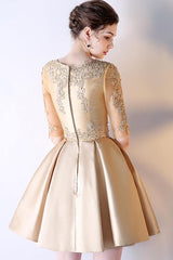 A-Line Solid Color Lace  Homecoming Dress Short Prom Dress With Appliques TR0213