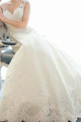 A-line Deep V-Neck Lace Wedding Dress With Appliques TN0101