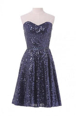 A-line Sweetheart Knee Length Sequined Homecoming Dress With Beads TR0150
