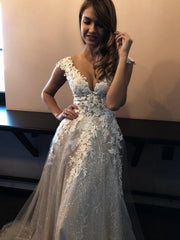 A-line elegant Ball Gown Glitter fabric Sweetheart Wedding Dress With Appliques TN230