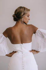 Modern Crepe Fitted Wedding Dress with Tulle Puff Sleeves