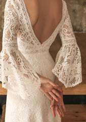 Mermaid Lace Wedding Dress For Women Open Back Wedding Dress Boho Style Wedding Gown with Train