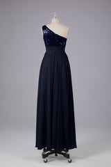 Mooie pailletten one-shoulder bruidsmeisje jurk met zakken