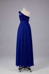 Mooie pailletten one-shoulder bruidsmeisje jurk met zakken