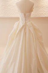 Beige Wedding Dress Strapless Sleeveless A-line Full Bridal Dress Sophisticated Wedding Gown With Train