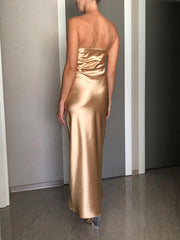The Minimalist Beige A-line Off The Shoulder Bridesmaid Dress Is Suitable For Wedding Themes