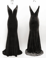 Mermaid Velvet Bridesmaid Dresses Plunge Neck