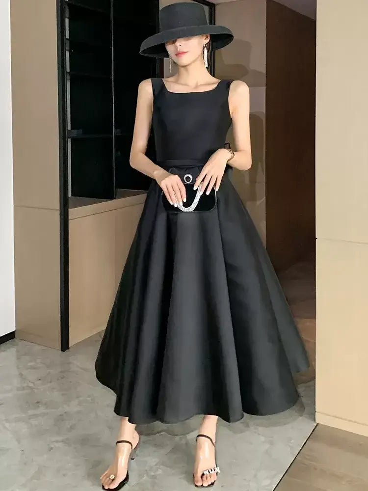 Elegant Black Celebrity Party Dress Back Open Evening Dresses with Bow