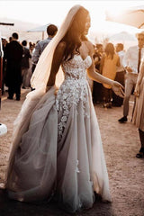 Boho Sweetheart Wedding Dress Bridal Gowns With 3D Lace Applique TN257