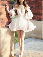 White sweetheart neck short prom dress long sleeve short evening dress