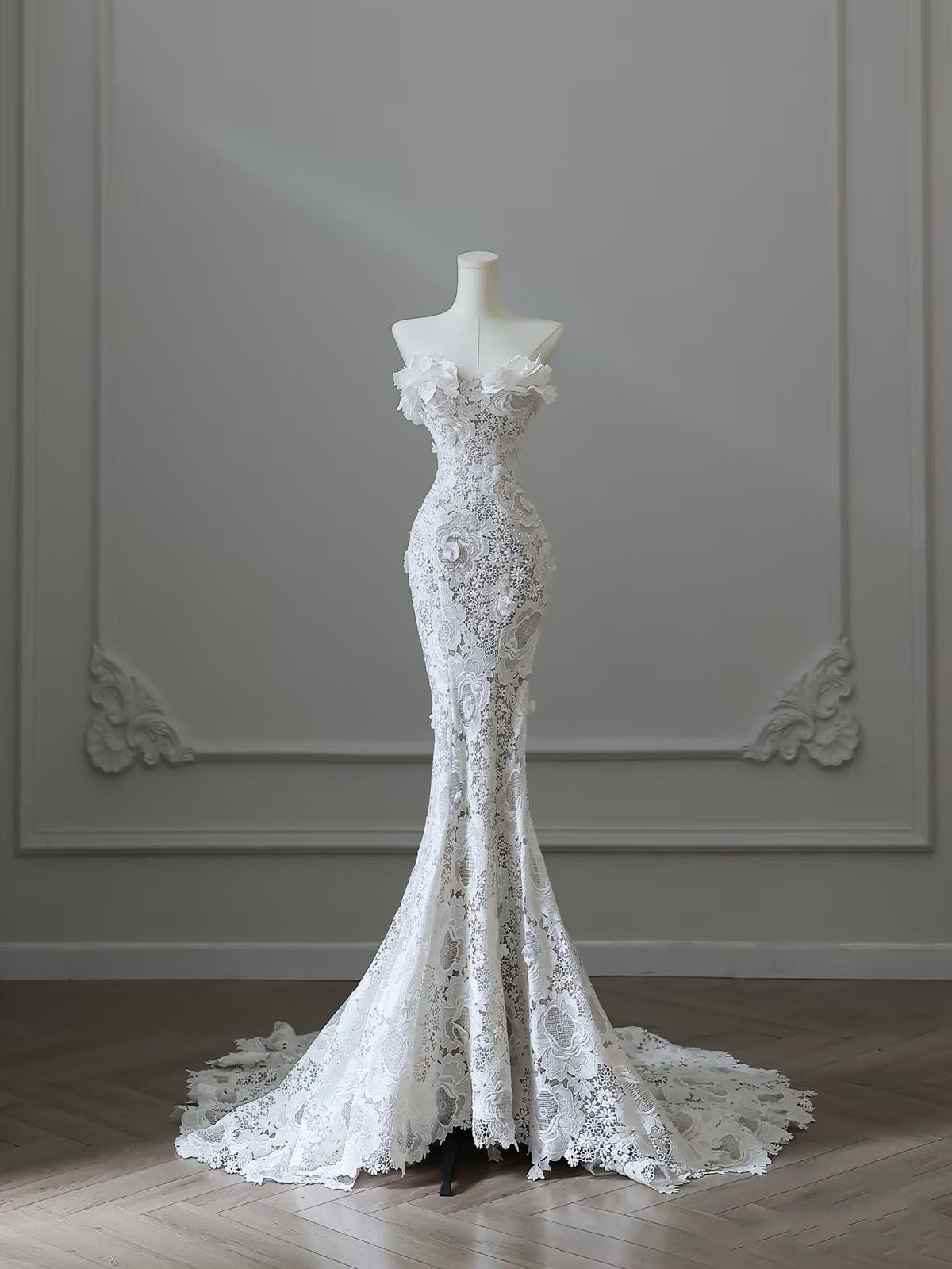 Princess Mermaid Strapless White Lace Long Wedding Dresses Brides Dress S3838