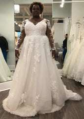 Cheap Long Sleeves Beach Wedding Dresses Plus Size Lace Bridal Wears