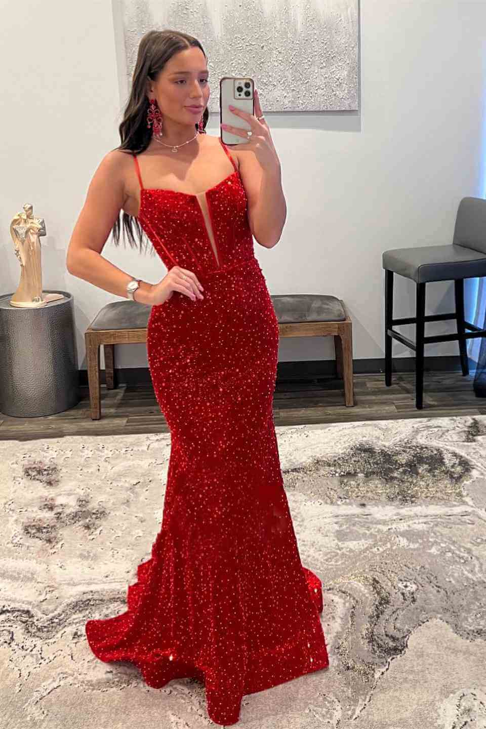 Cheap Red Sequins Mermaid Prom Dresses 2024 Straps Plunging Neck Formal Dress
