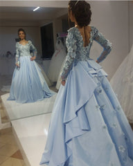 Chic Floral Lace V Neck Long Sleeves Formal Evening Gowns