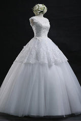 Chic Ball Gown Scoop Long Lace-up Tulle Wedding Dress With Appliques TN0008
