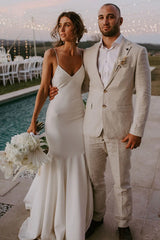 Classic Spaghetti Straps V-Neck Beach Simple Mermaid Wedding Dress TN362
