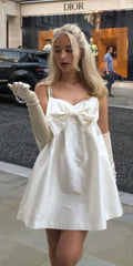 Pretty A line Spaghetti Straps White Formal Homecoming Dresses Short 21st Birthday Outfits Graduation Dress Mini Cocktail Dresses DH2281
